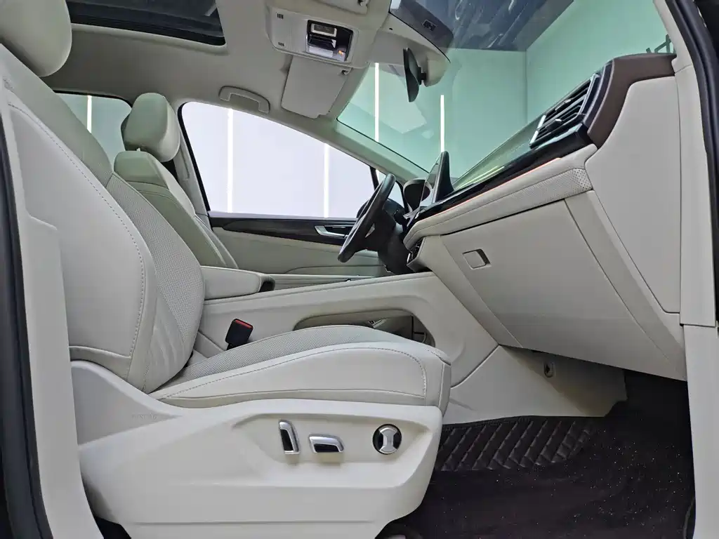 Volkswagen Viloran — миниатюра 12