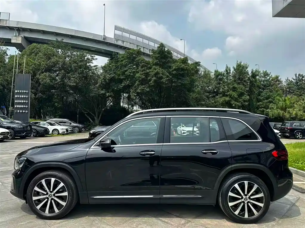 Mercedes-Benz GLB 2024 GLB 220 Fashion