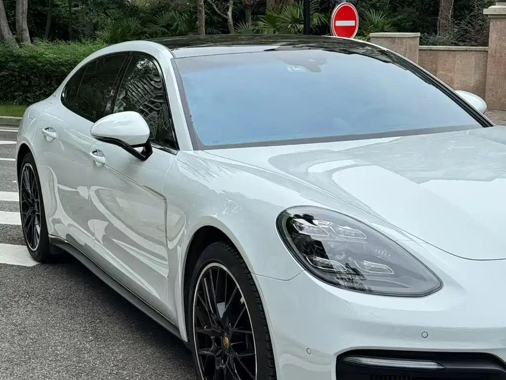 Porsche Panamera — миниатюра 3