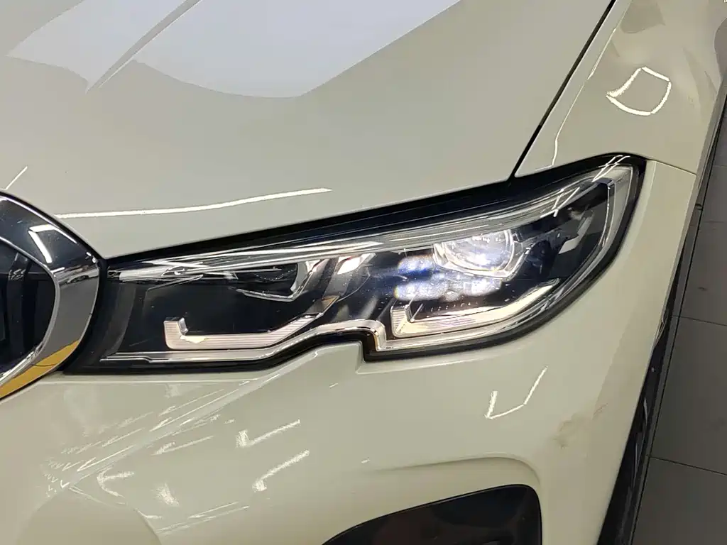 BMW 3 Series — миниатюра 18