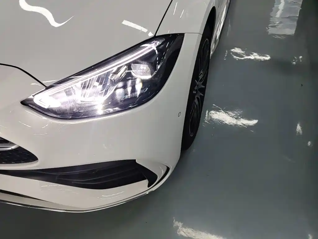 Mercedes-Benz C-Class — миниатюра 24