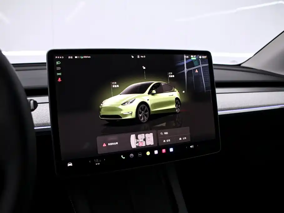 Tesla Model Y — миниатюра 6