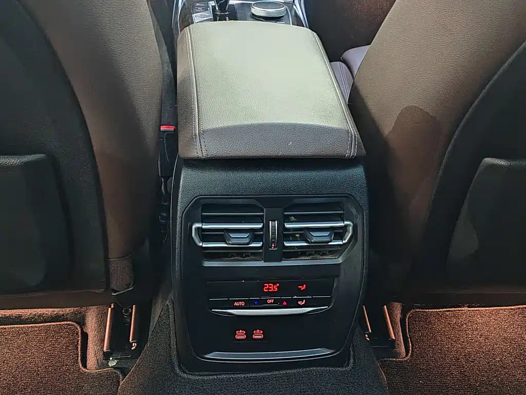 BMW 3 Series — миниатюра 11