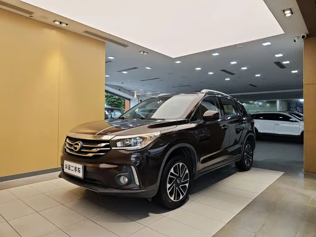 2017 GAC Trumpchi GS4 - zdjęcie 1 z 35