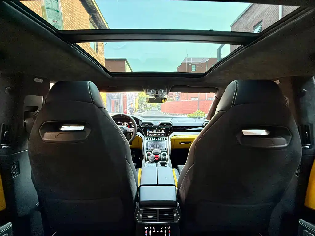 Lamborghini Urus — миниатюра 15