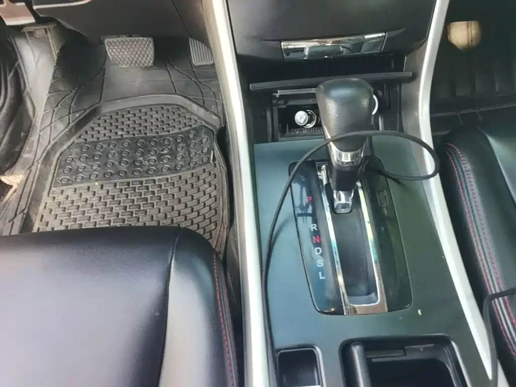 Honda Accord — миниатюра 19