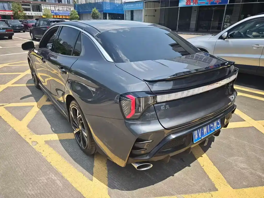 Lynk & Co 03 — миниатюра 7