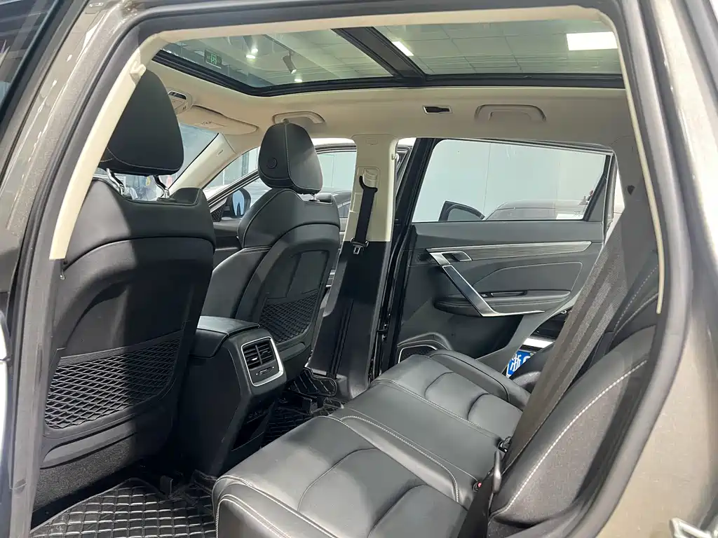 Geely Boyue — миниатюра 8