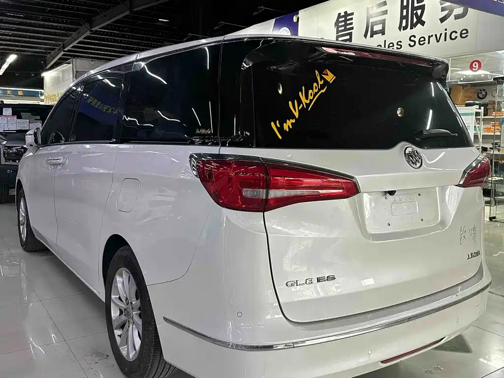 Buick GL8 — миниатюра 2