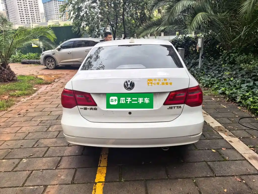 Volkswagen Jetta — миниатюра 3