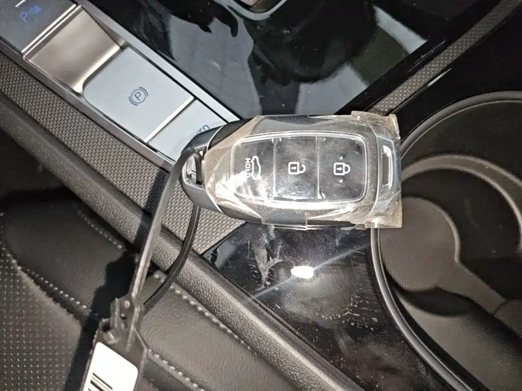Hyundai Elantra — миниатюра 9