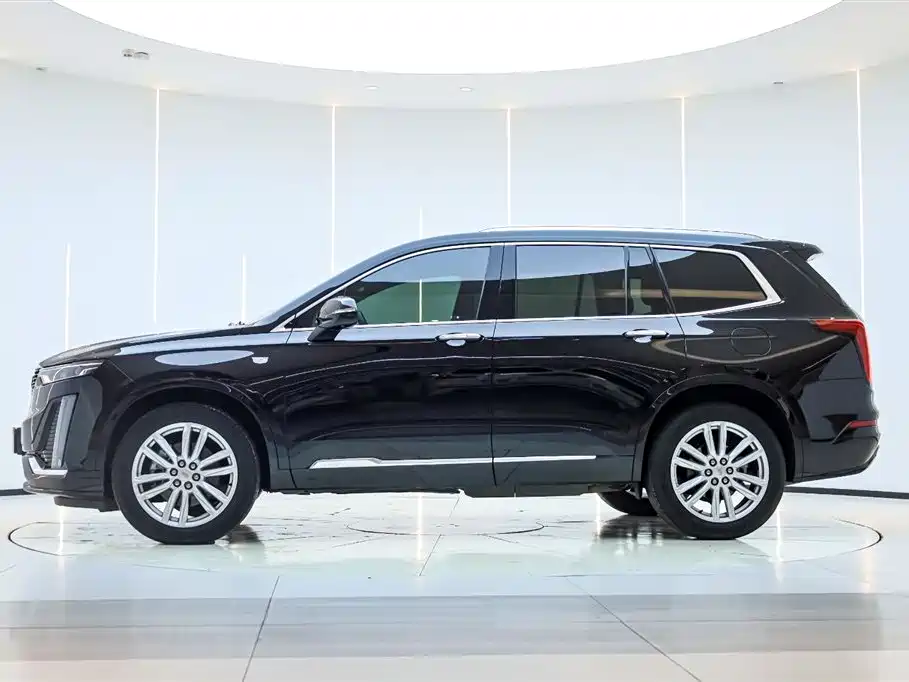 Cadillac XT6 2022 2.0T мест Luxury Standard