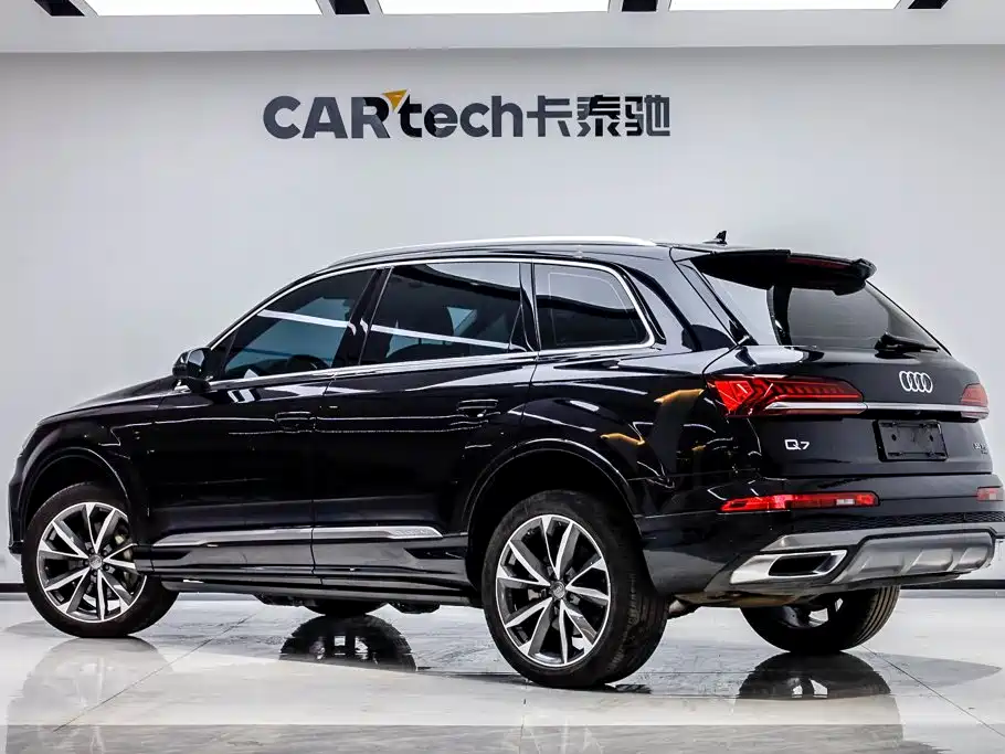 Audi Q7 — миниатюра 4