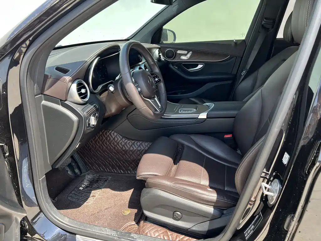 Mercedes-Benz GLC — миниатюра 8