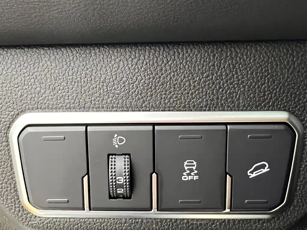 Haval M6 — миниатюра 15