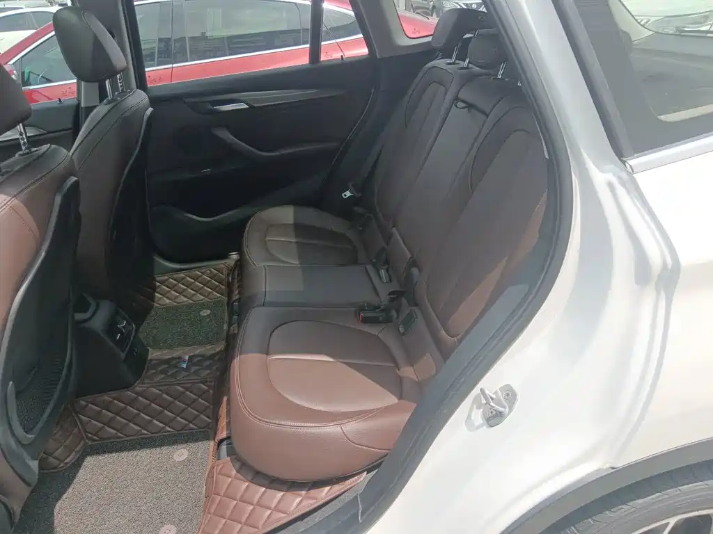 BMW X1 — миниатюра 13