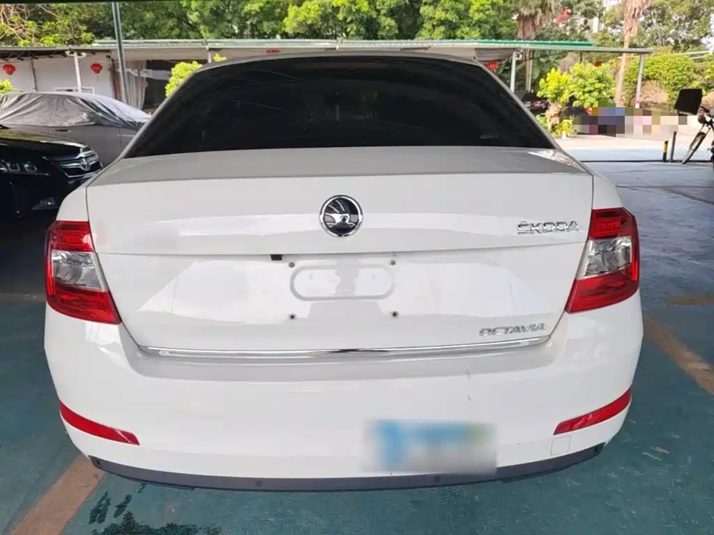 Skoda Octavia — миниатюра 6