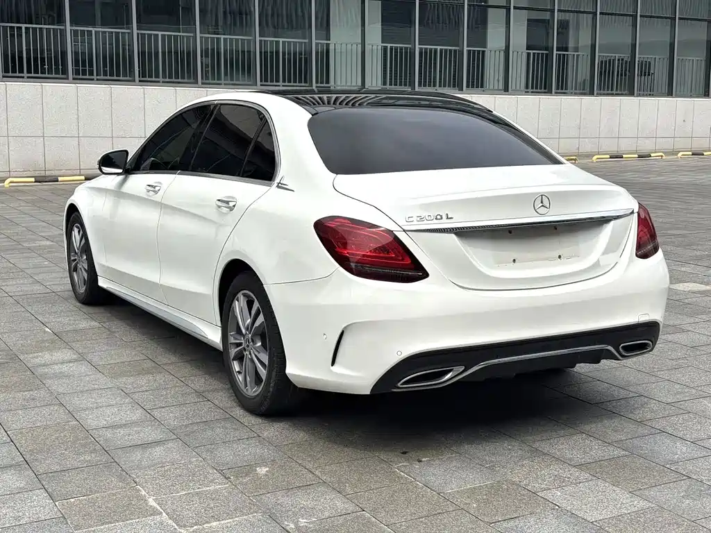 Mercedes-Benz C-Class — миниатюра 4