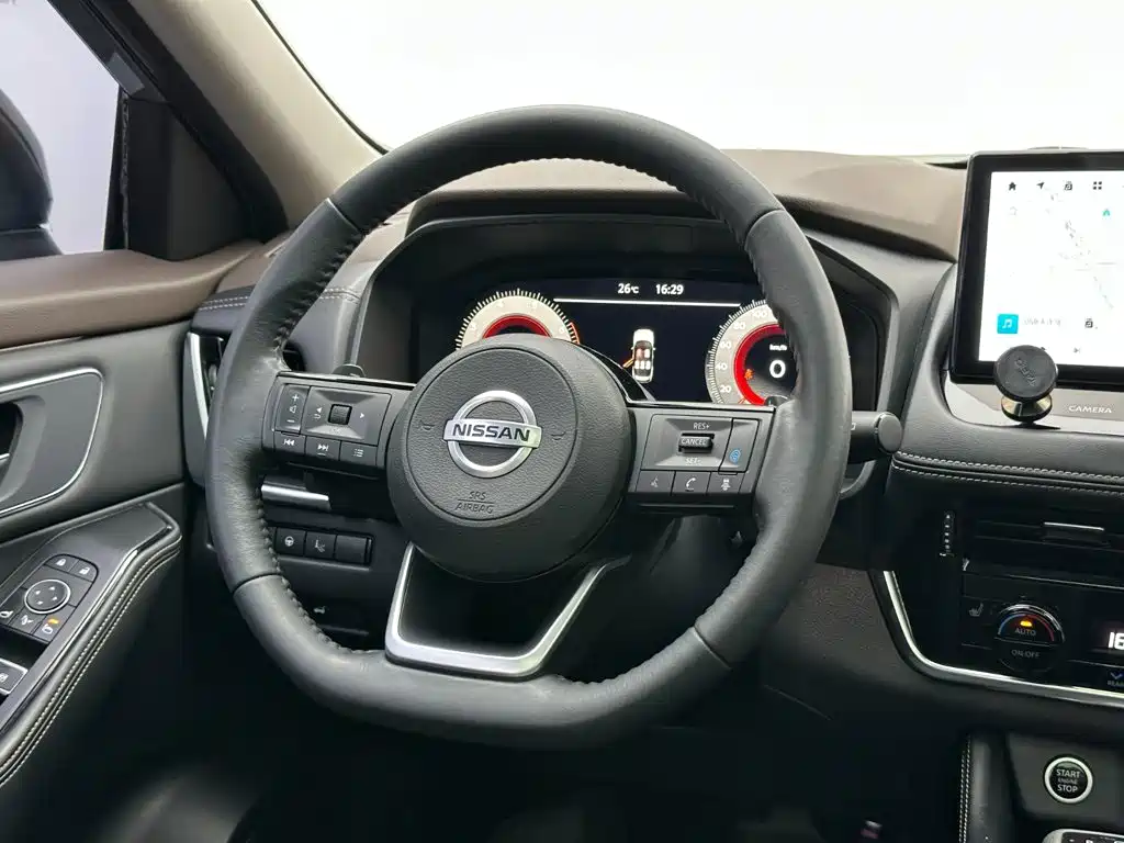 Nissan X-Trail — миниатюра 20