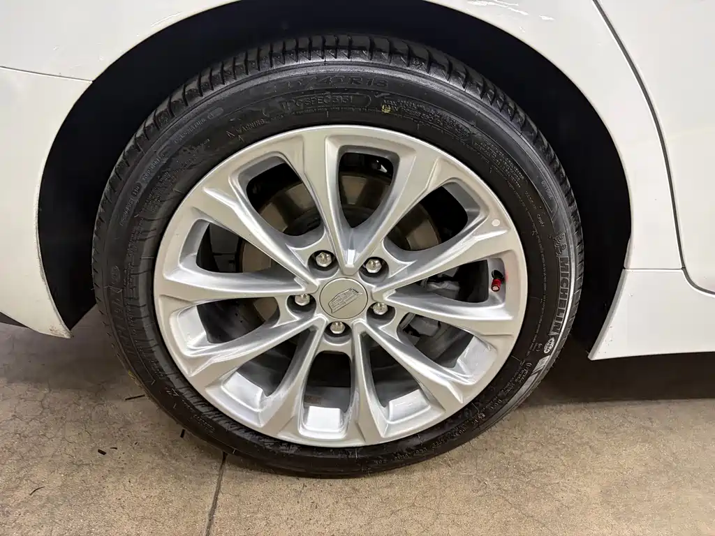 Cadillac CT5 — миниатюра 15