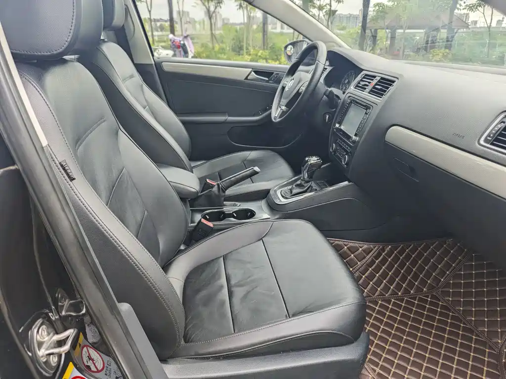 Volkswagen Sagitar — миниатюра 16