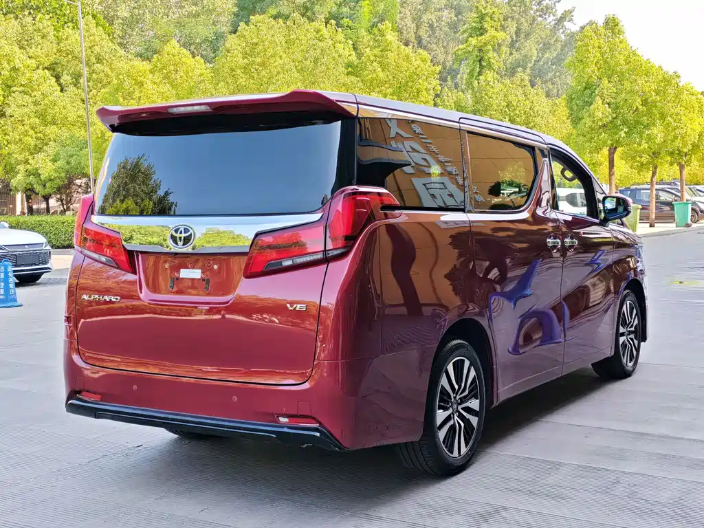 Toyota Alphard 2018 3.5L Luxury