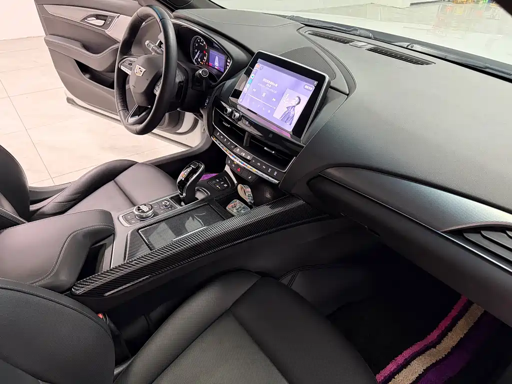 Cadillac CT5 — миниатюра 15