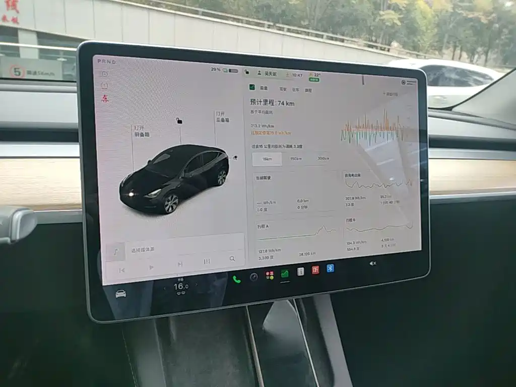 Tesla Model Y — миниатюра 16