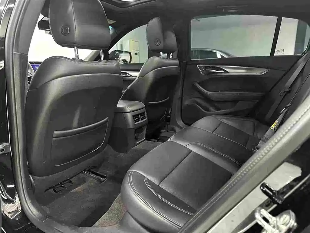Cadillac CT5 — миниатюра 15
