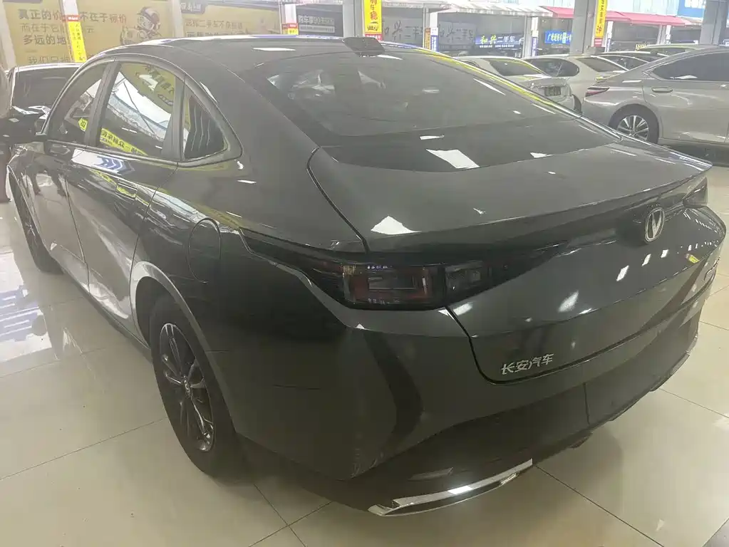 Changan Yida — миниатюра 15