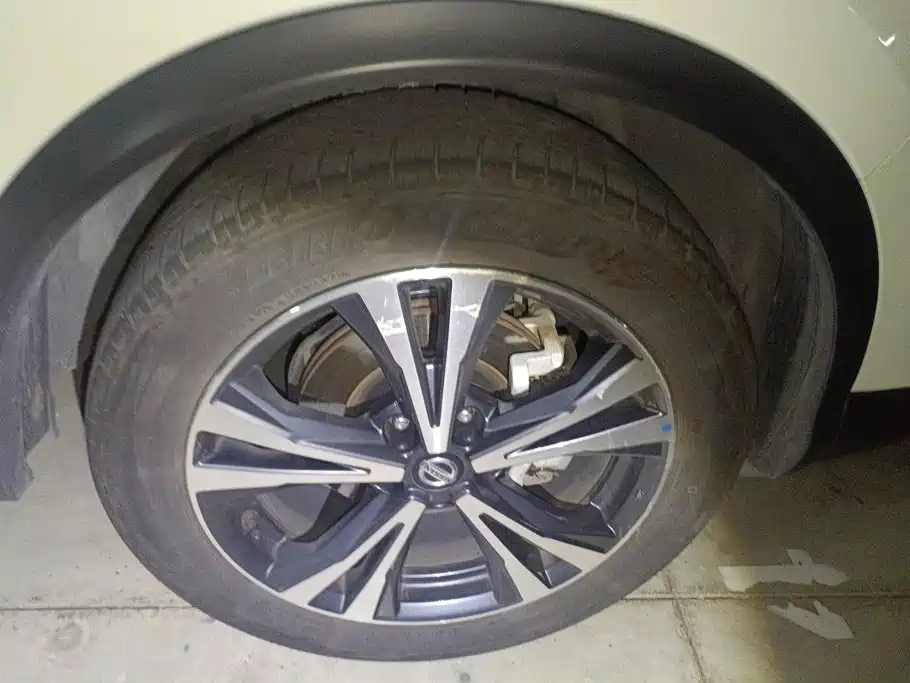 Nissan Qashqai — миниатюра 6