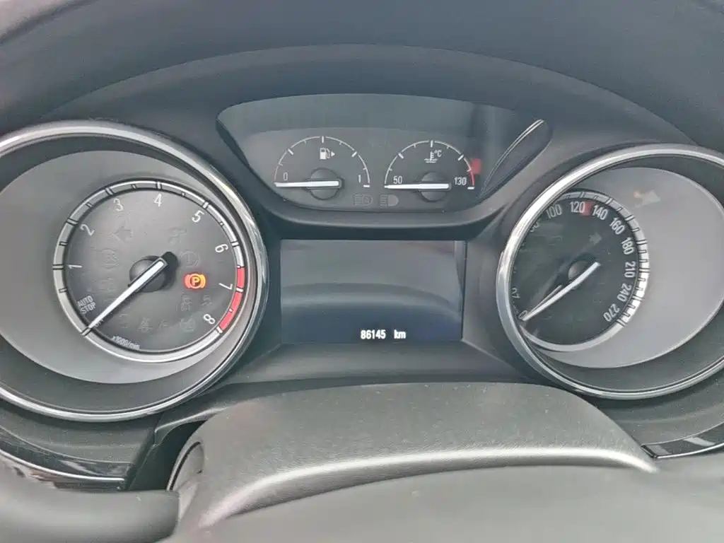 Buick Verano — миниатюра 12