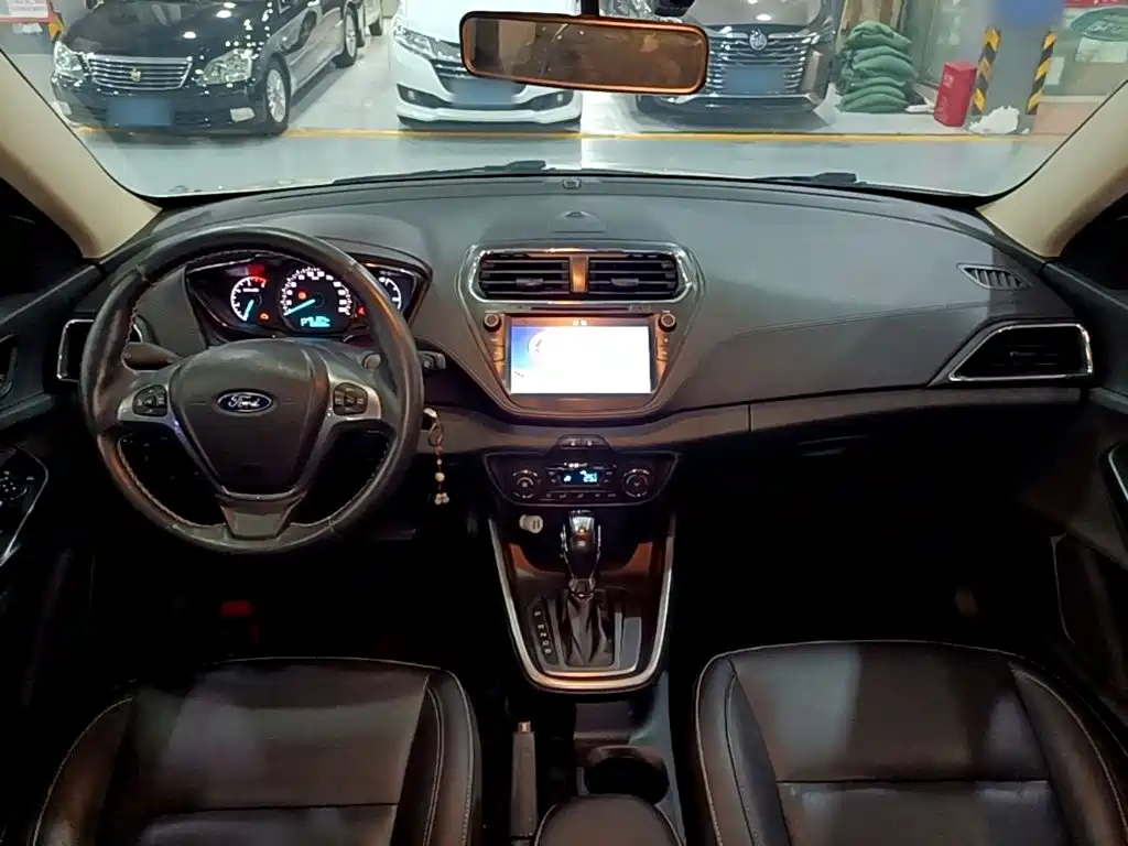 Ford Escort — миниатюра 10