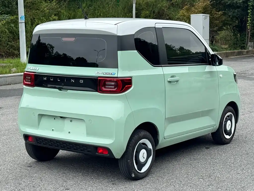 Wuling MINIEV — миниатюра 14