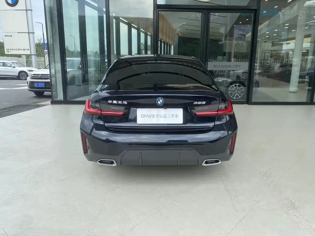 BMW 3 Series — миниатюра 7