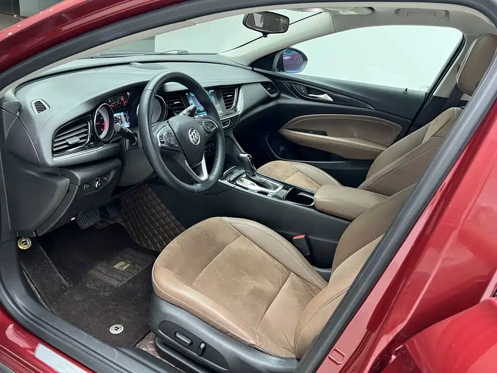 Buick Regal — миниатюра 8