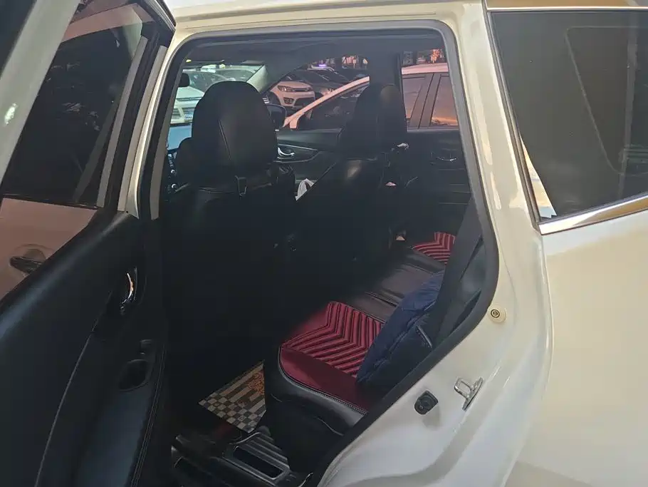 Nissan X-Trail — миниатюра 11