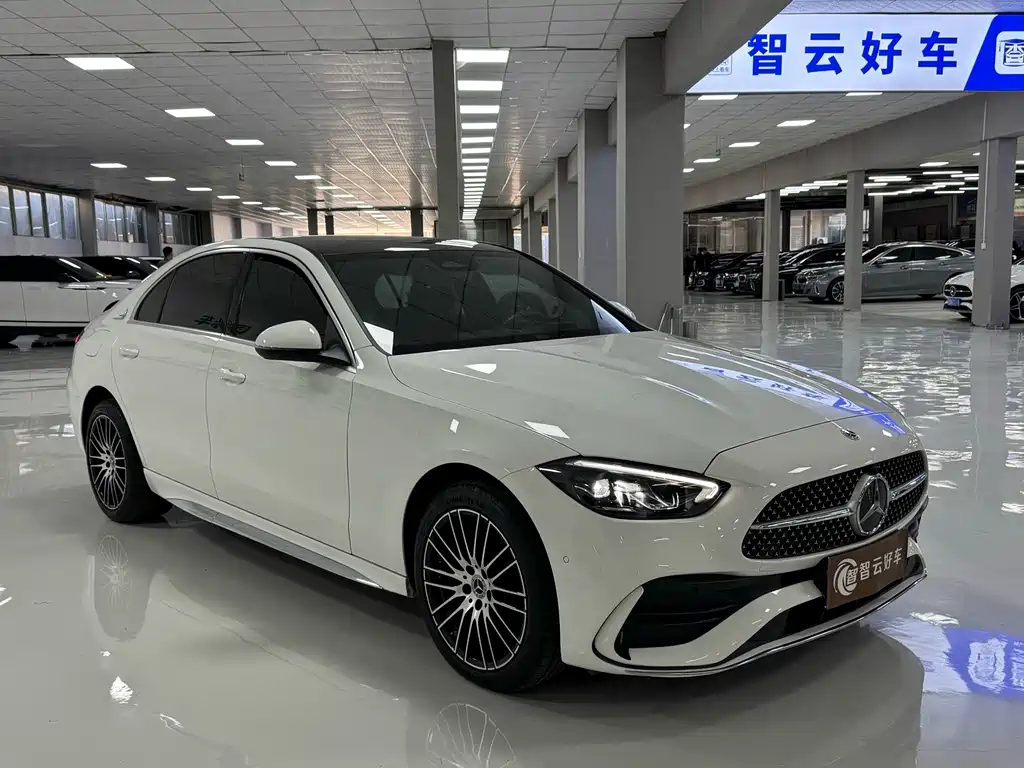 Mercedes-Benz C-Class — миниатюра 3