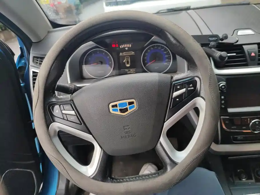 Geely Emgrand — миниатюра 15