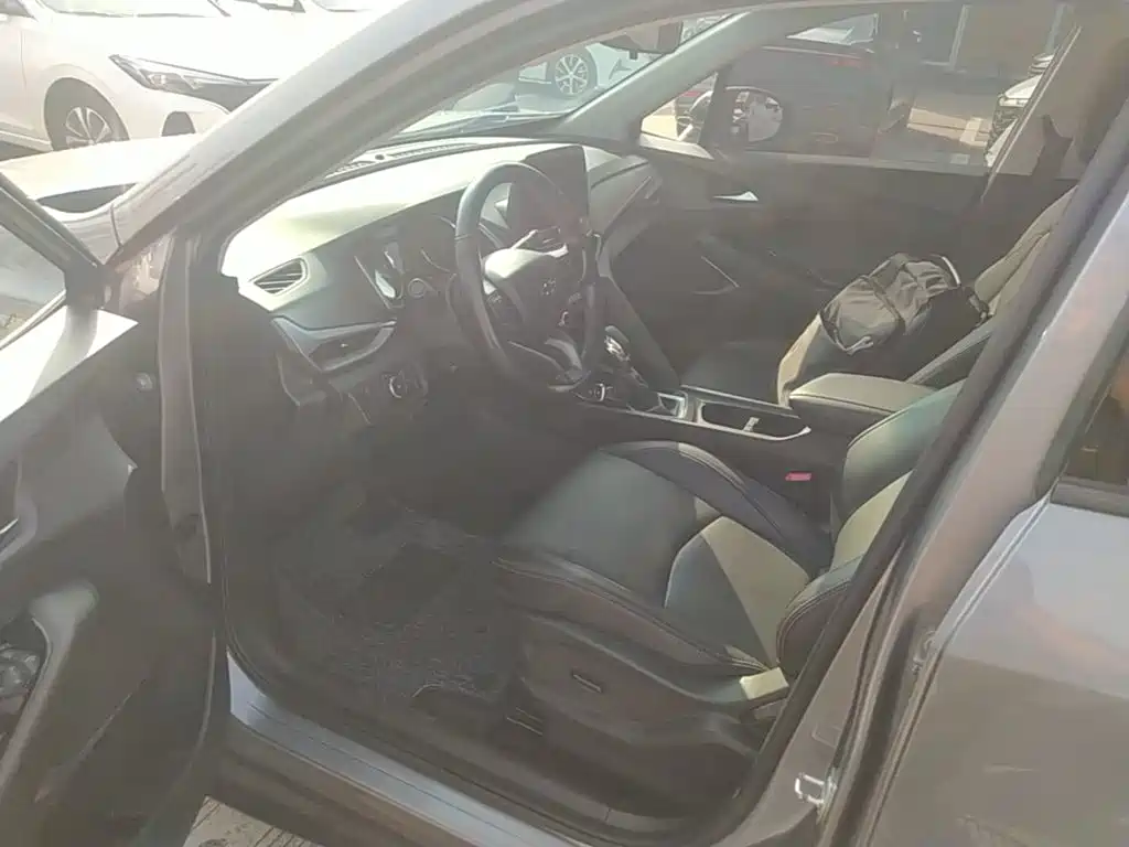 Chevrolet Volando — миниатюра 16