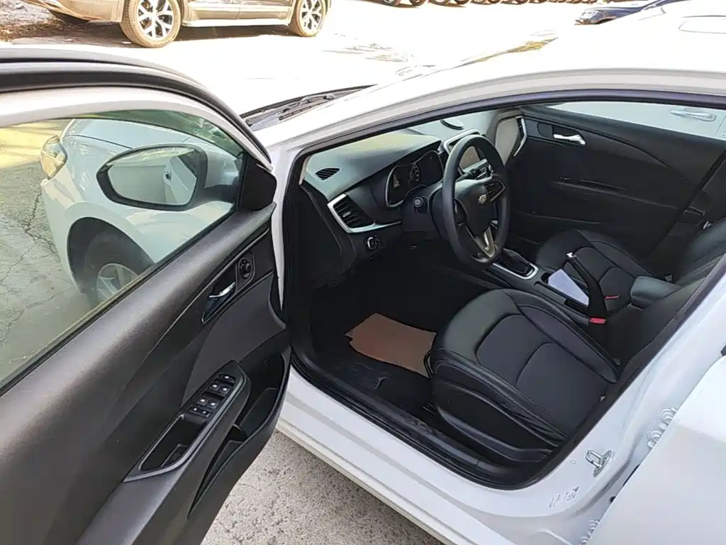 Chevrolet Cavalier — миниатюра 16