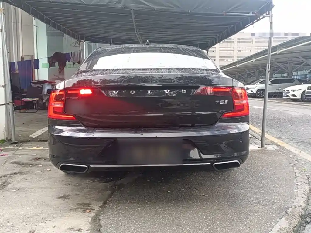 Volvo S90 — миниатюра 6