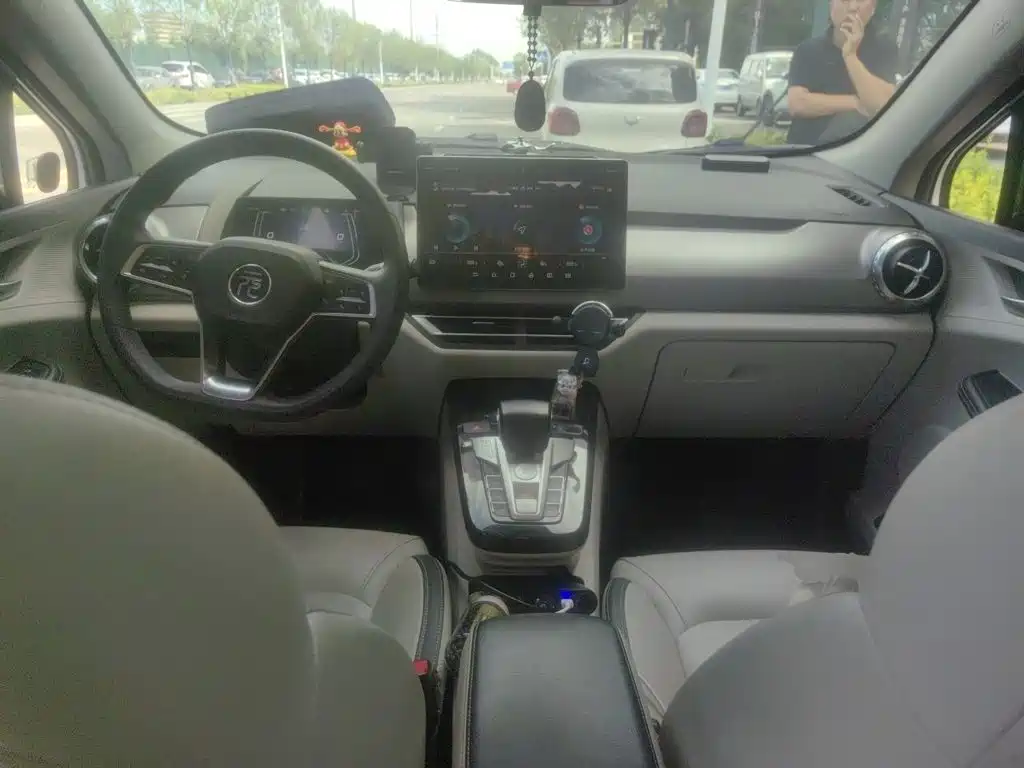 BYD Yuan Pro — миниатюра 10
