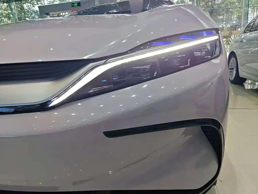 BYD Han — миниатюра 24