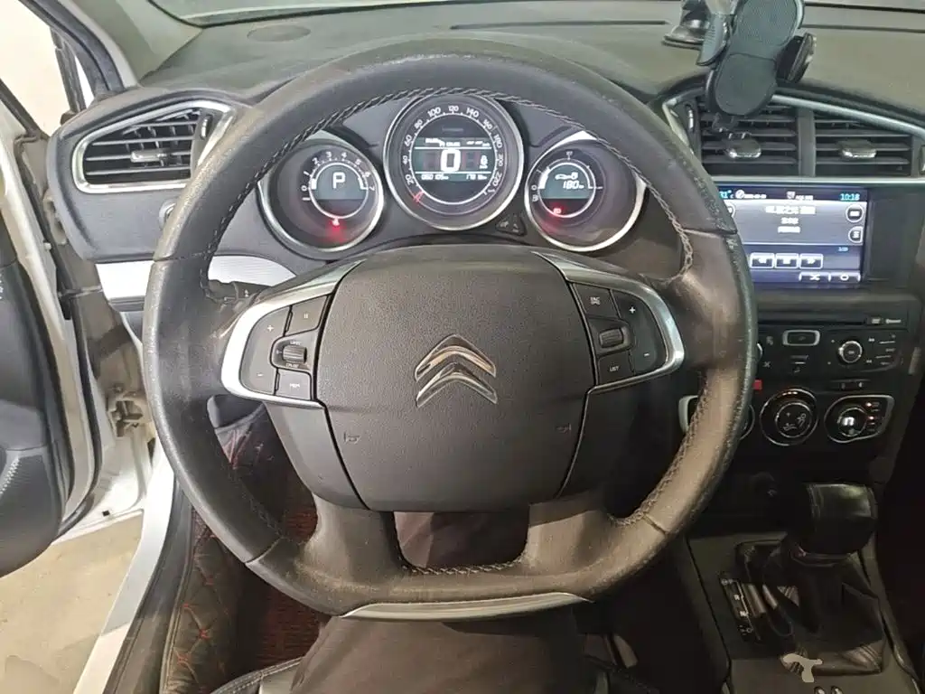 Citroen C4L — миниатюра 11