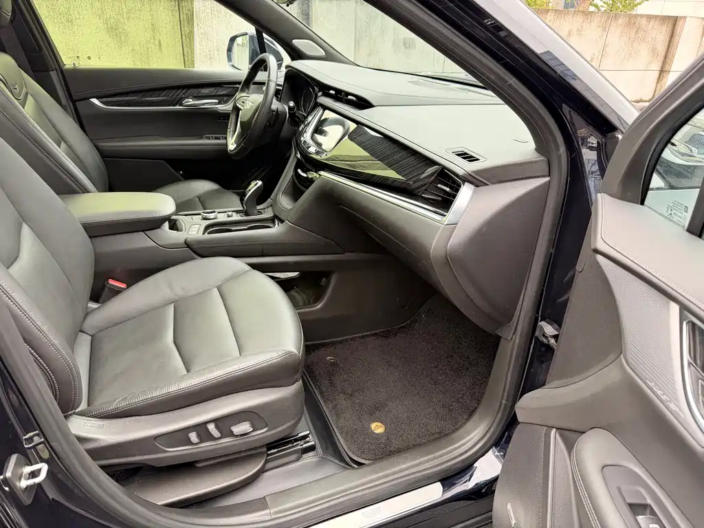 Cadillac XT6 — миниатюра 9