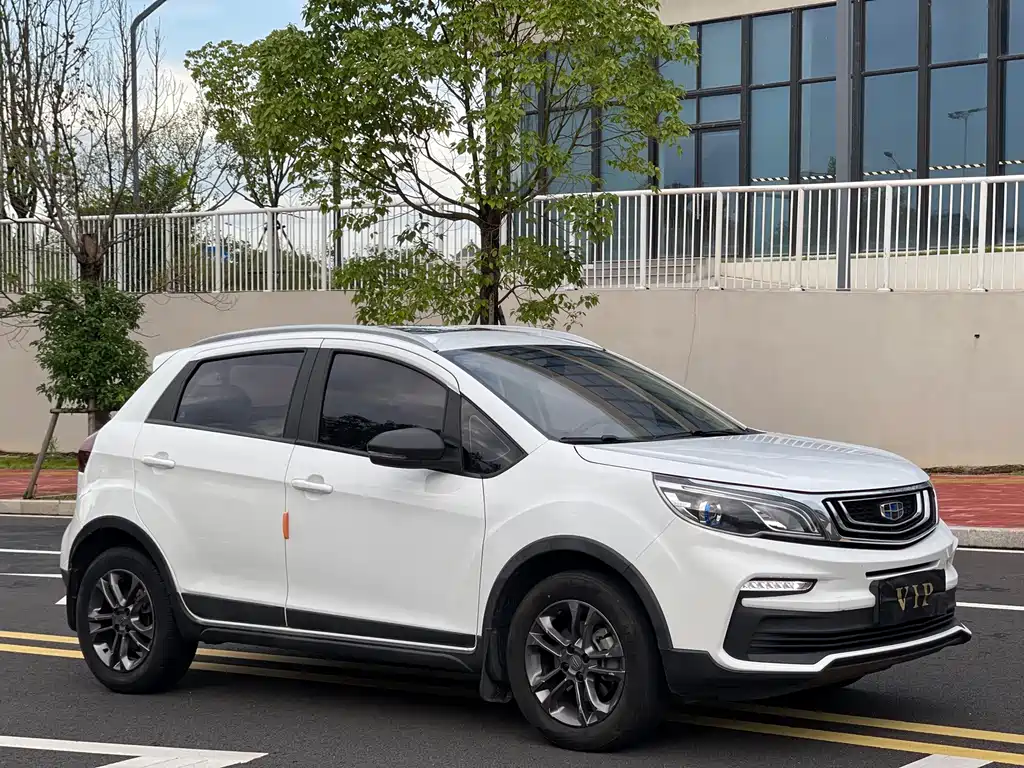 Geely Vision X3 — миниатюра 3