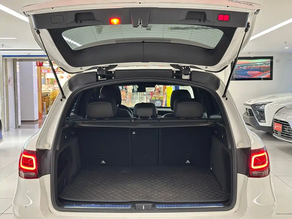 Mercedes-Benz GLC — миниатюра 8