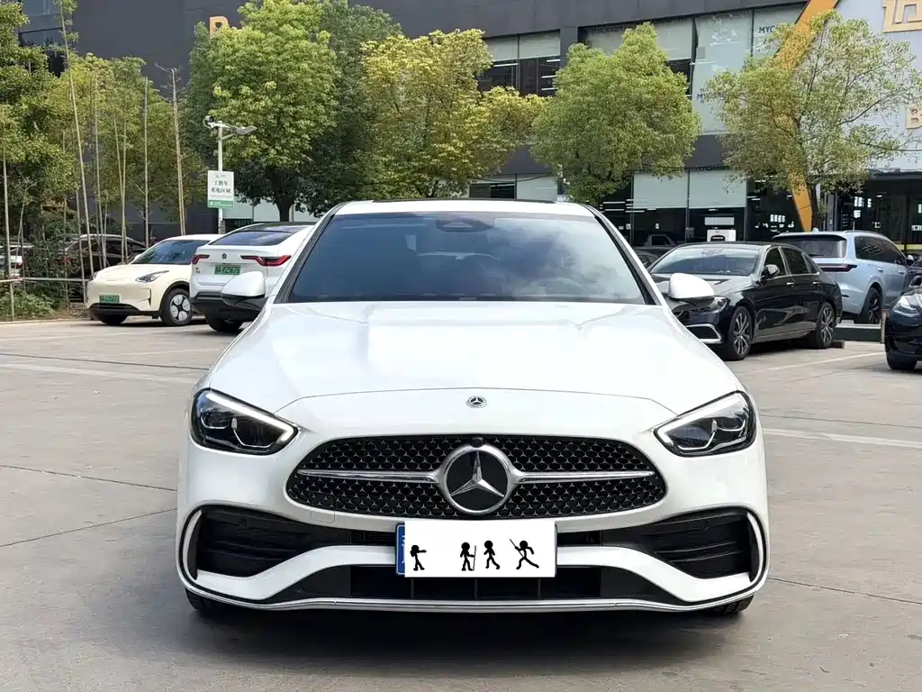 Mercedes-Benz C-Class — миниатюра 2