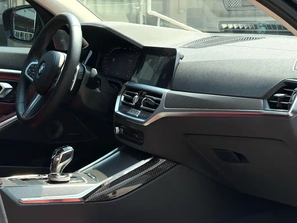 BMW 3 Series — миниатюра 6